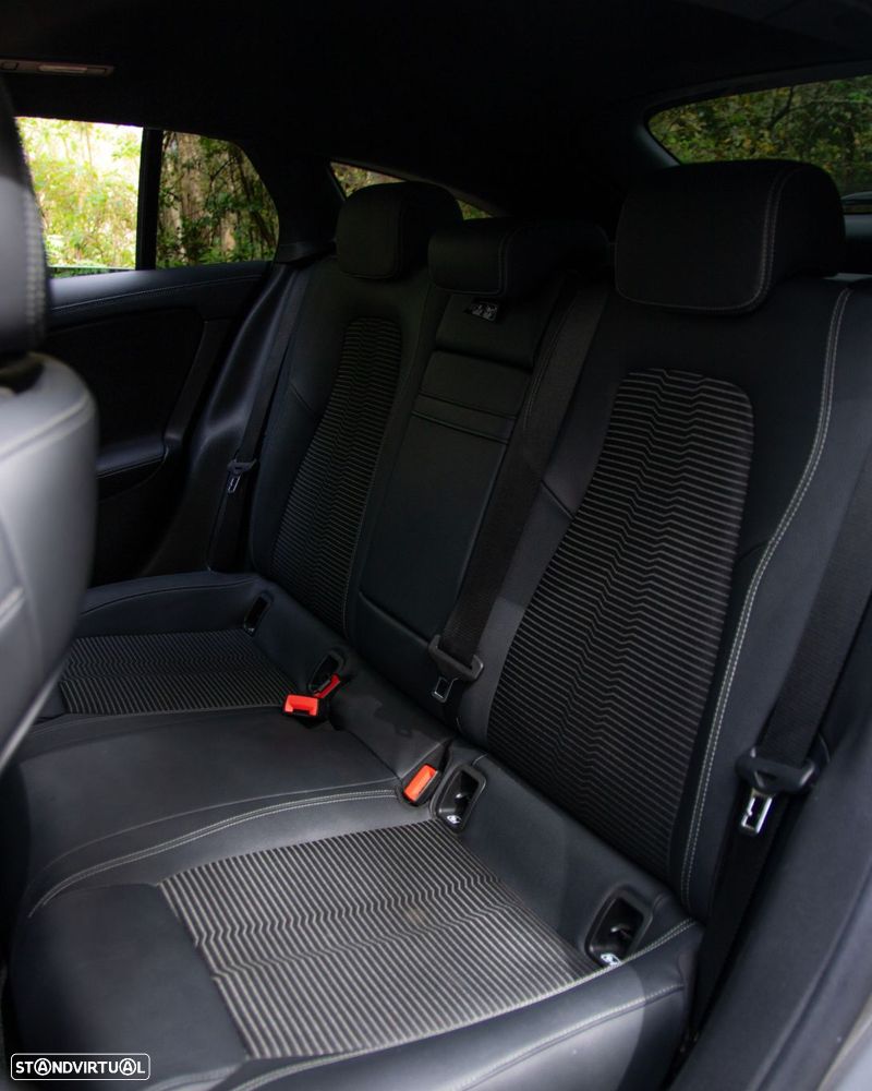 Mercedes-Benz CLA 250 e 8G-DCT Progressive - 14