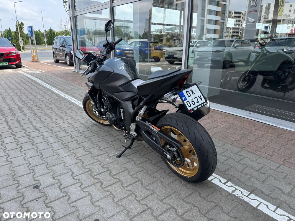 Honda Hornet - 4