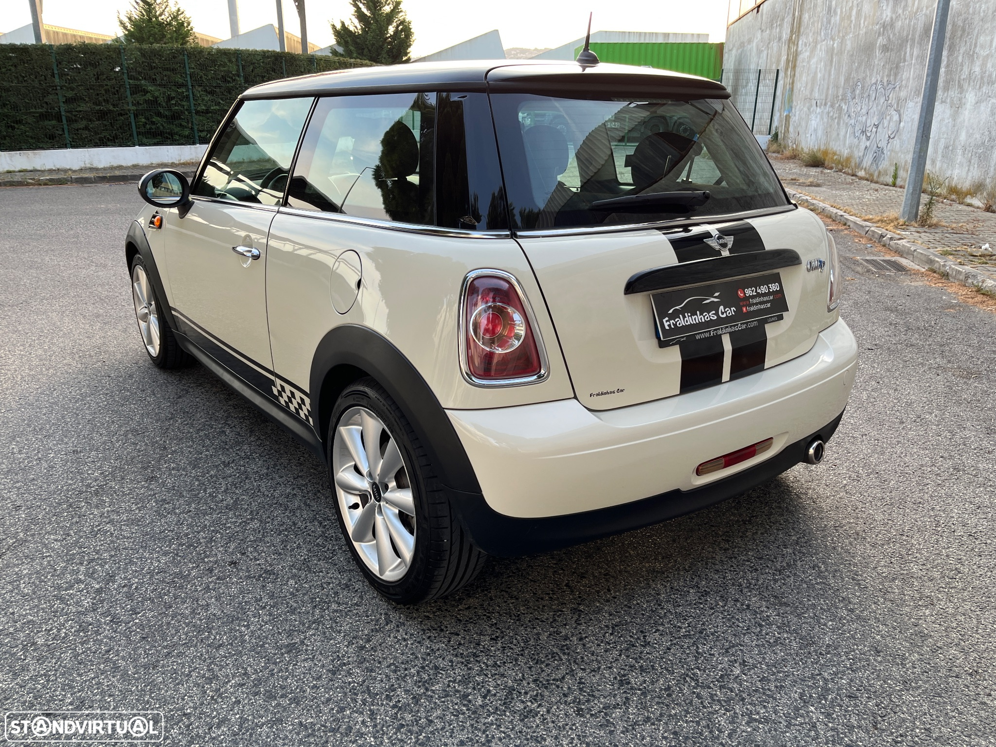 MINI 3 Portas One D - 6