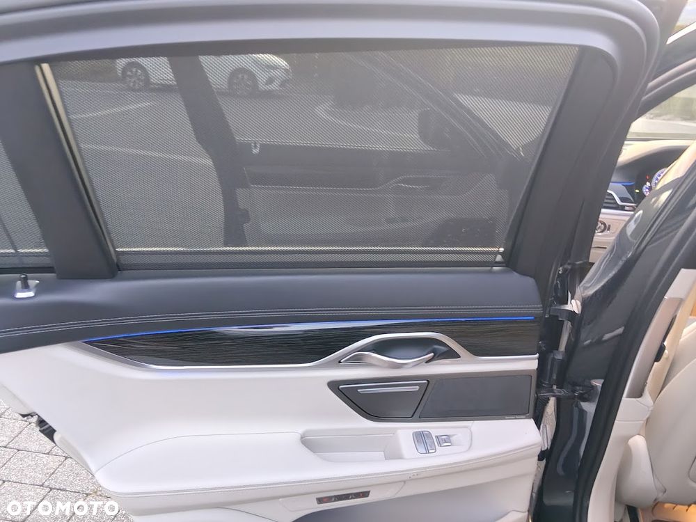 BMW Seria 7 740d xDrive - 16