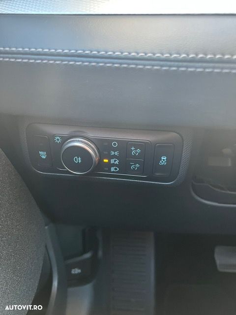 Ford Mustang Mach-E RWD Standard Range 198 kW Base - 12