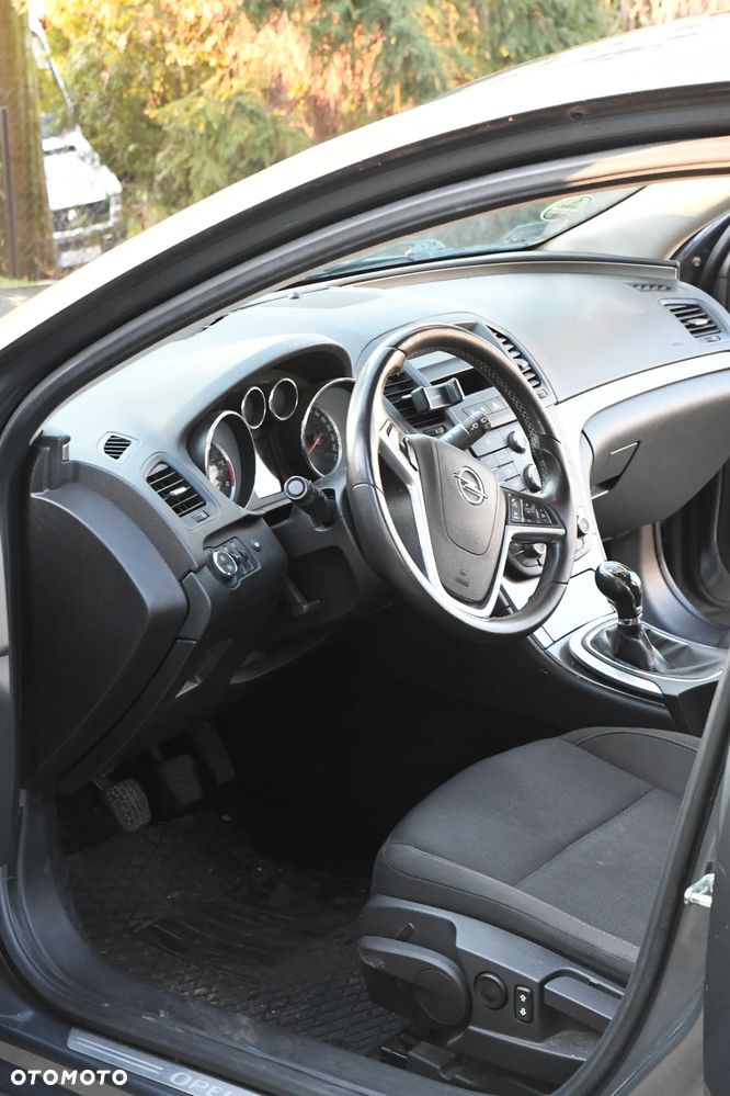 Opel Insignia 2.0 CDTI - 6