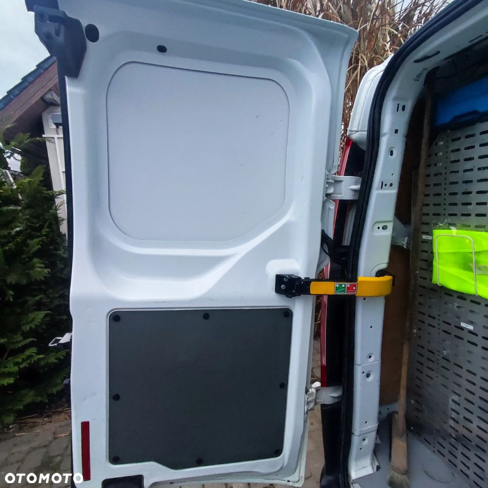 Ford Transit Custom - 21
