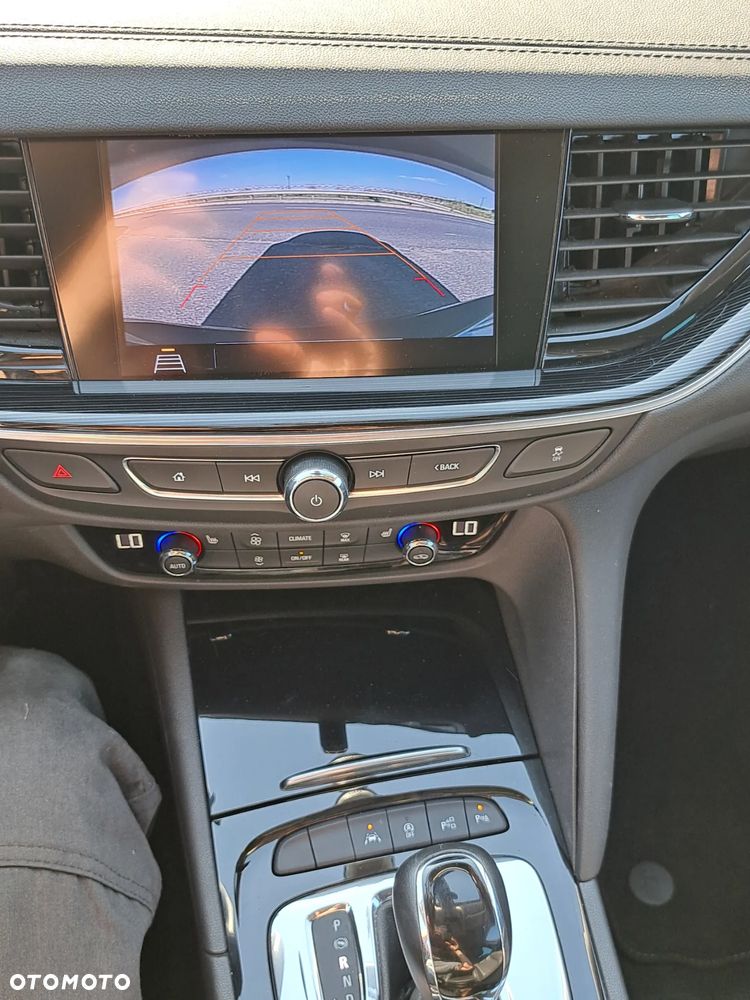 Opel Insignia 1.6 Automatik Exclusive - 2