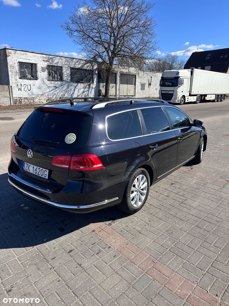 Volkswagen Passat 2.0 TDI Comfortline DSG - 2