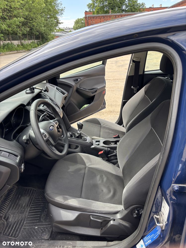 Ford Focus - 8