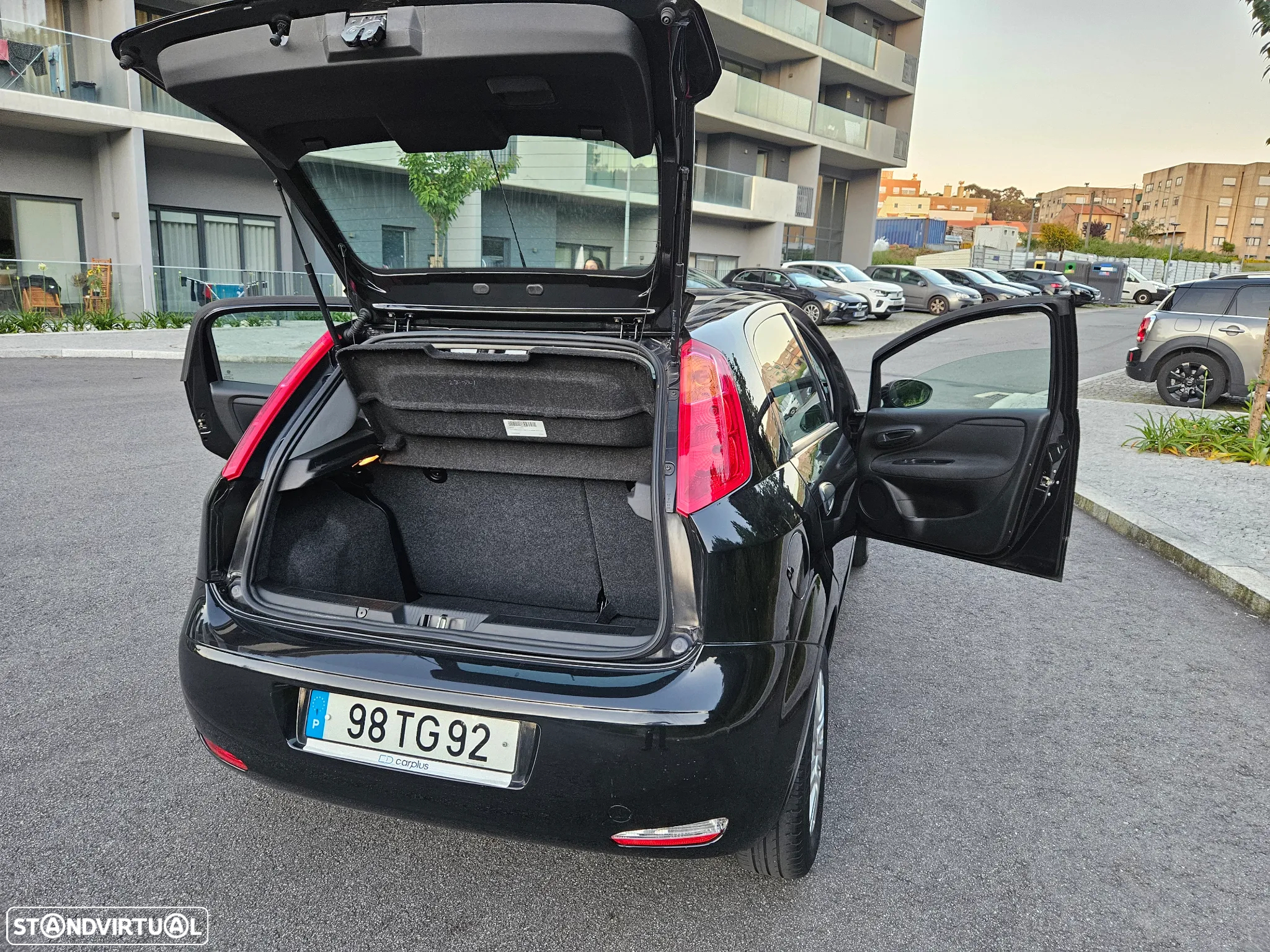 Fiat Punto 1.3 M-Jet Lounge S&S - 5