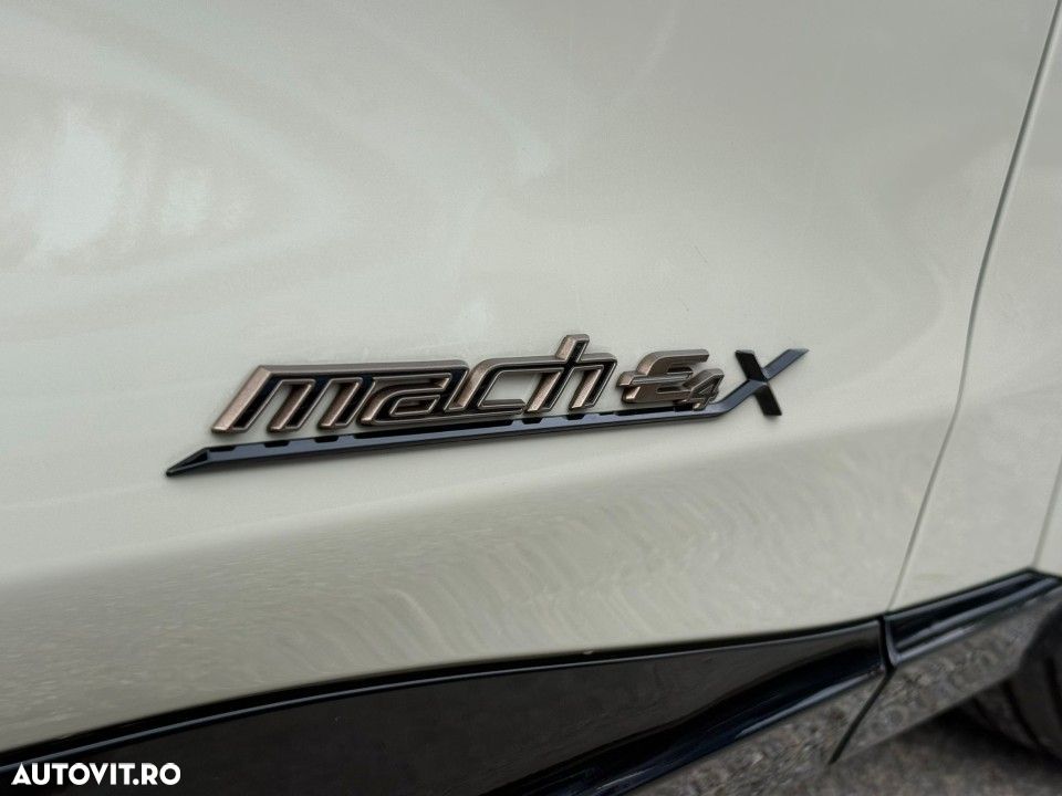 Ford Mustang Mach-E AWD 358 kW GT - 15