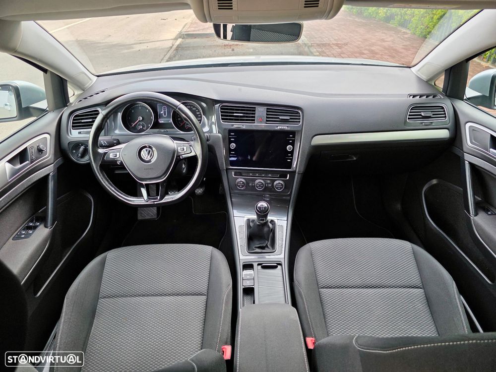 VW Golf Variant 1.6 TDi SCR Comfortline - 9
