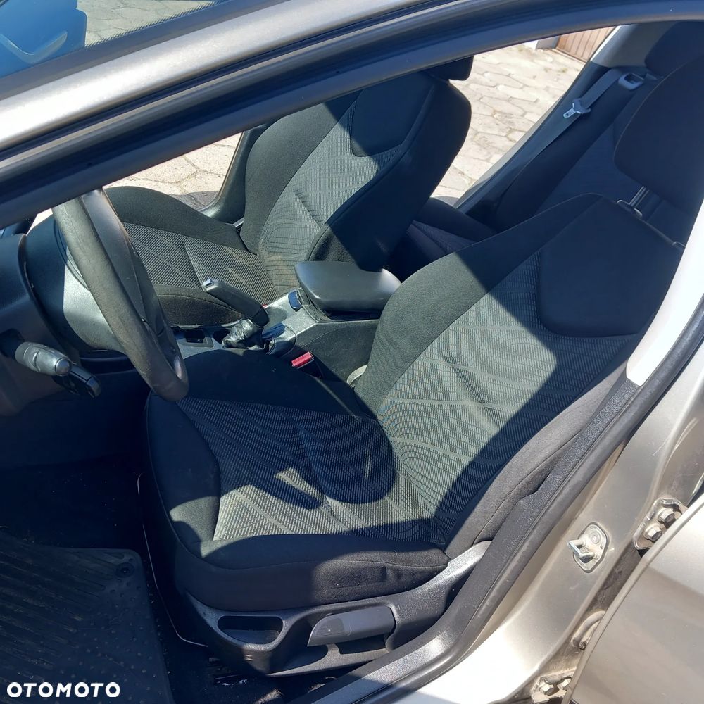 Peugeot 308 1.6 Premium Plus - 18