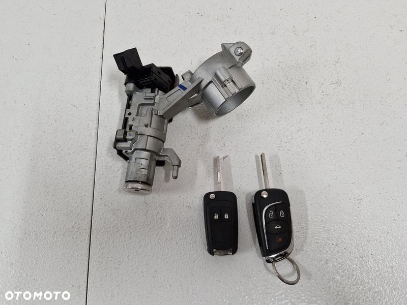OPEL INSIGNIA A LIFT STACYJKA KLUCZYKI 2 SZTUKI PILOT 23276089 - 1