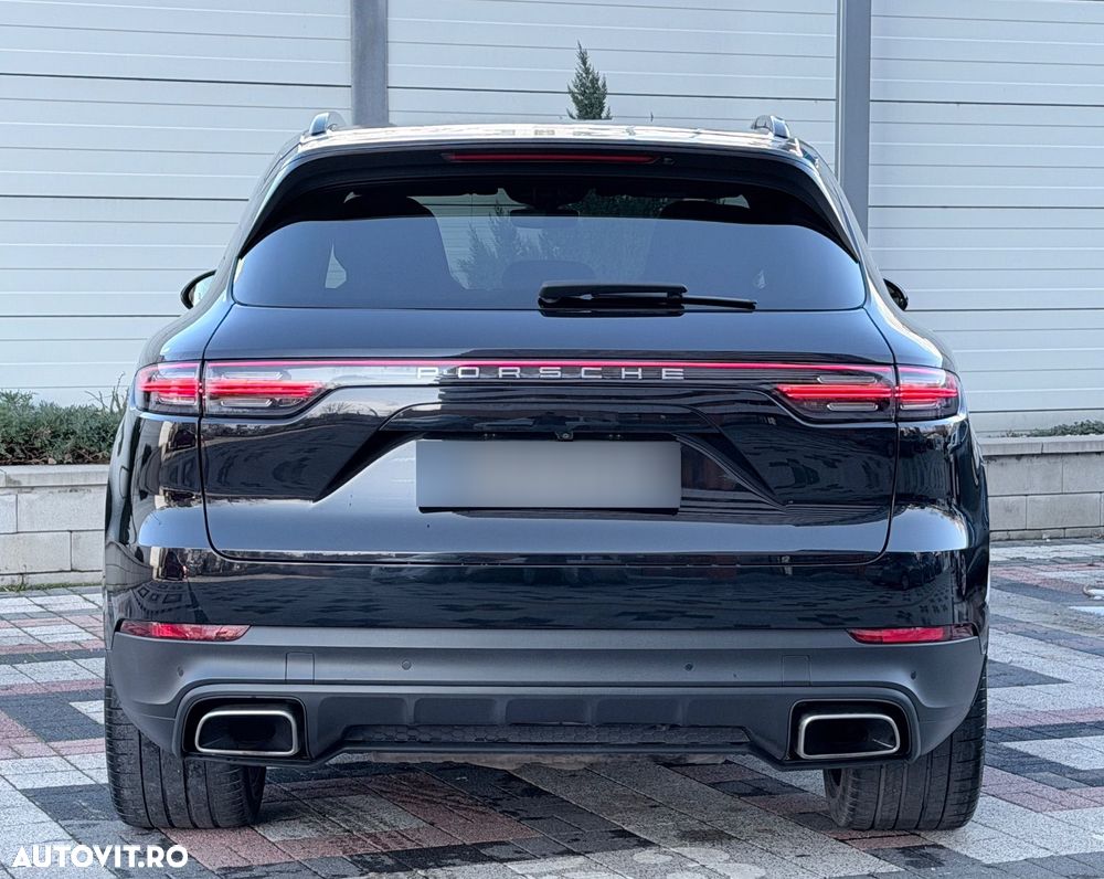 Porsche Cayenne - 5