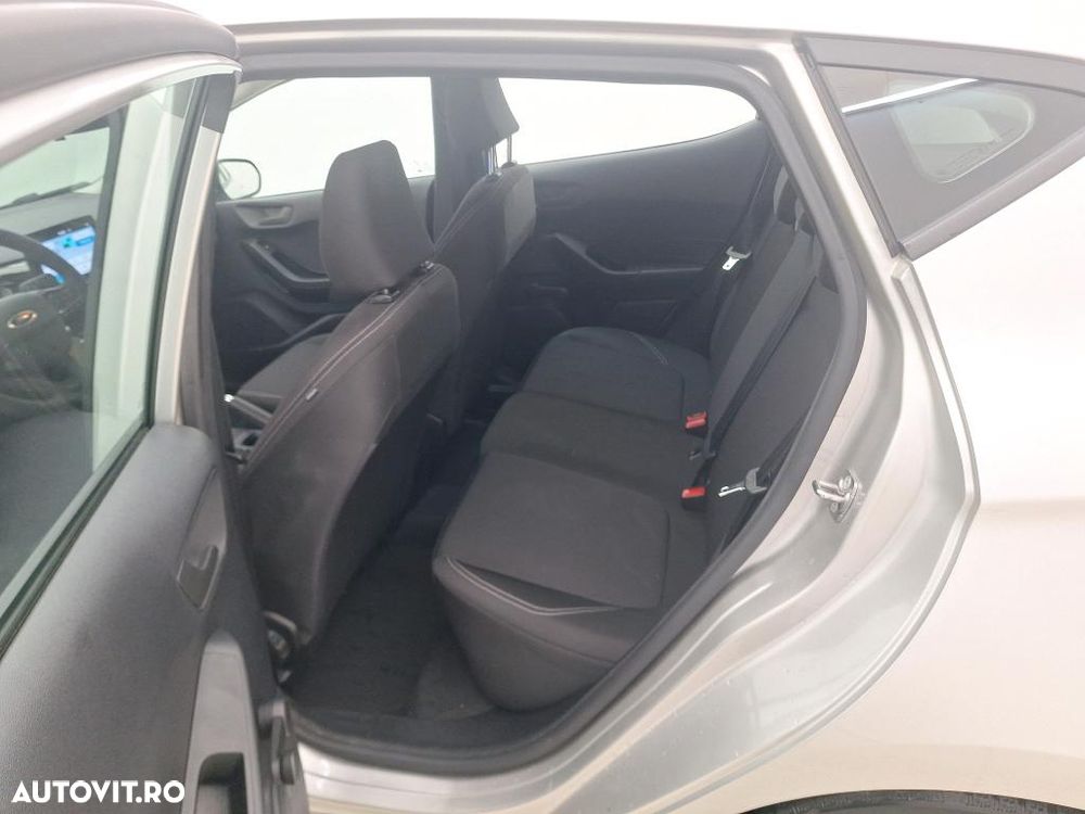 Ford Fiesta - 7