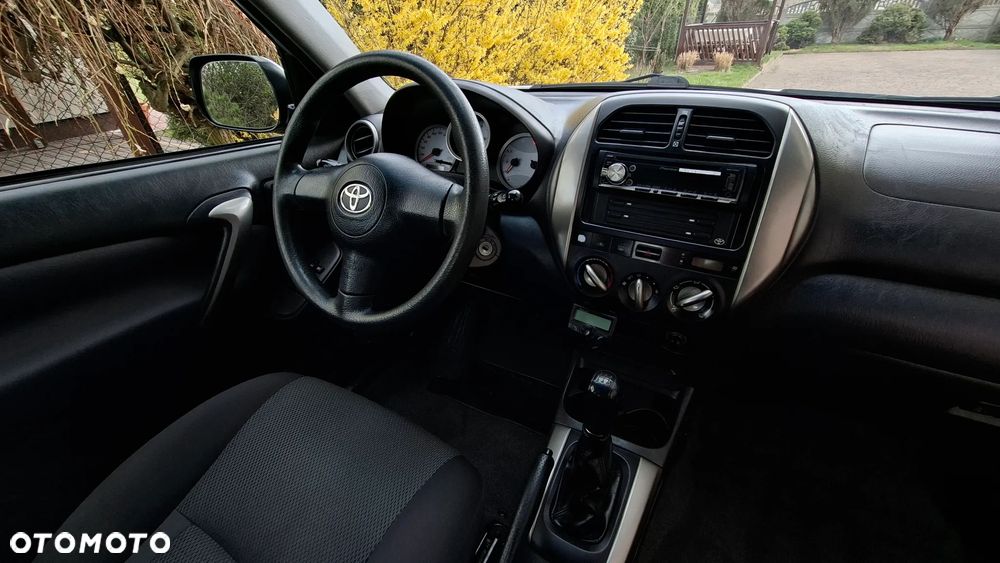 Toyota RAV4 1.8 VVT-i Terra 2WD - 21