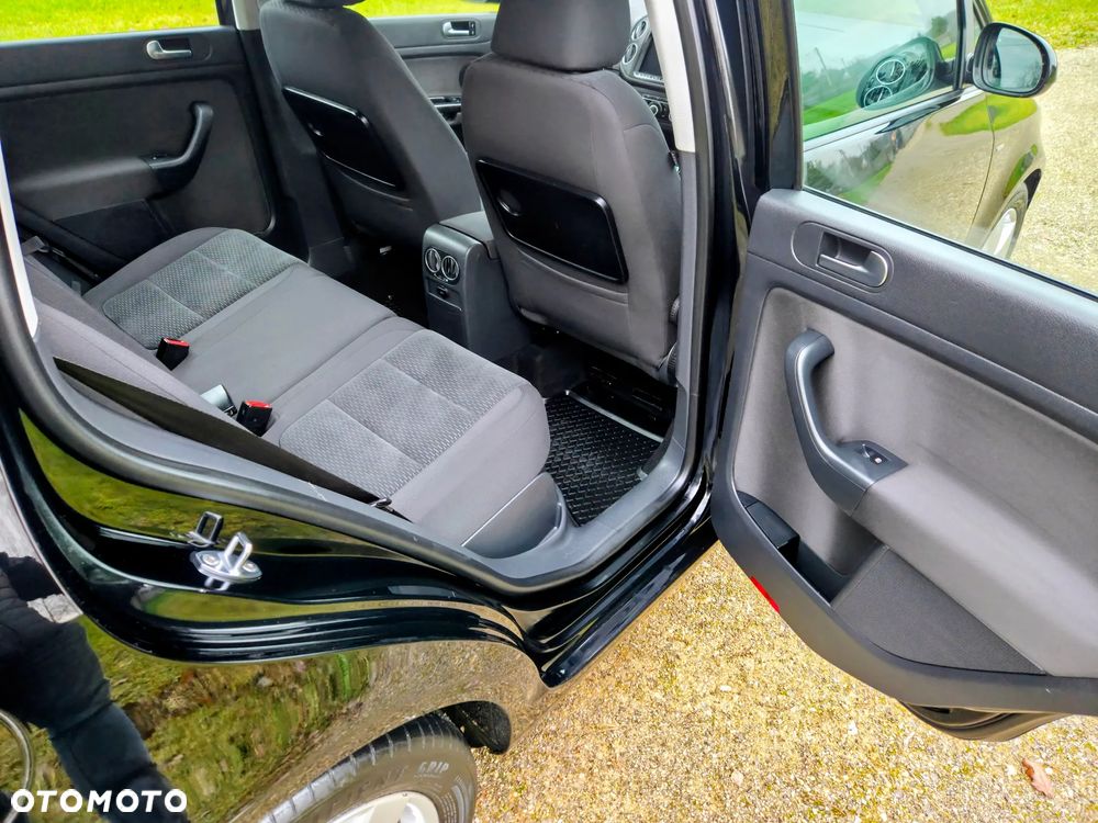 Volkswagen Golf Plus 2.0 TDI DPF Comfortline - 8