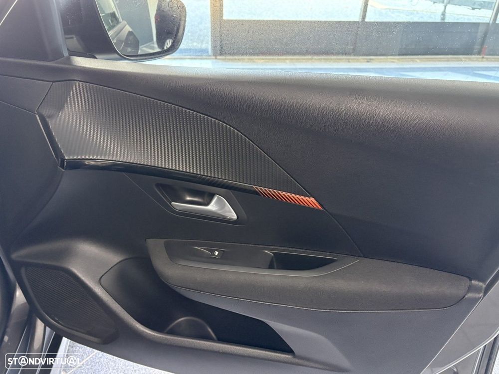 Peugeot 208 1.2 PureTech Active Pack - 19