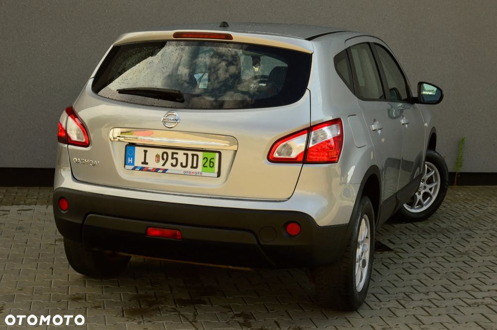 Nissan Qashqai - 2
