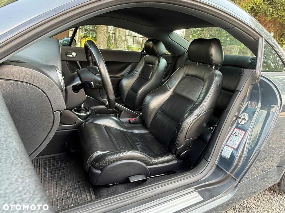 Audi TT Coupé 1.8T Quattro - 12
