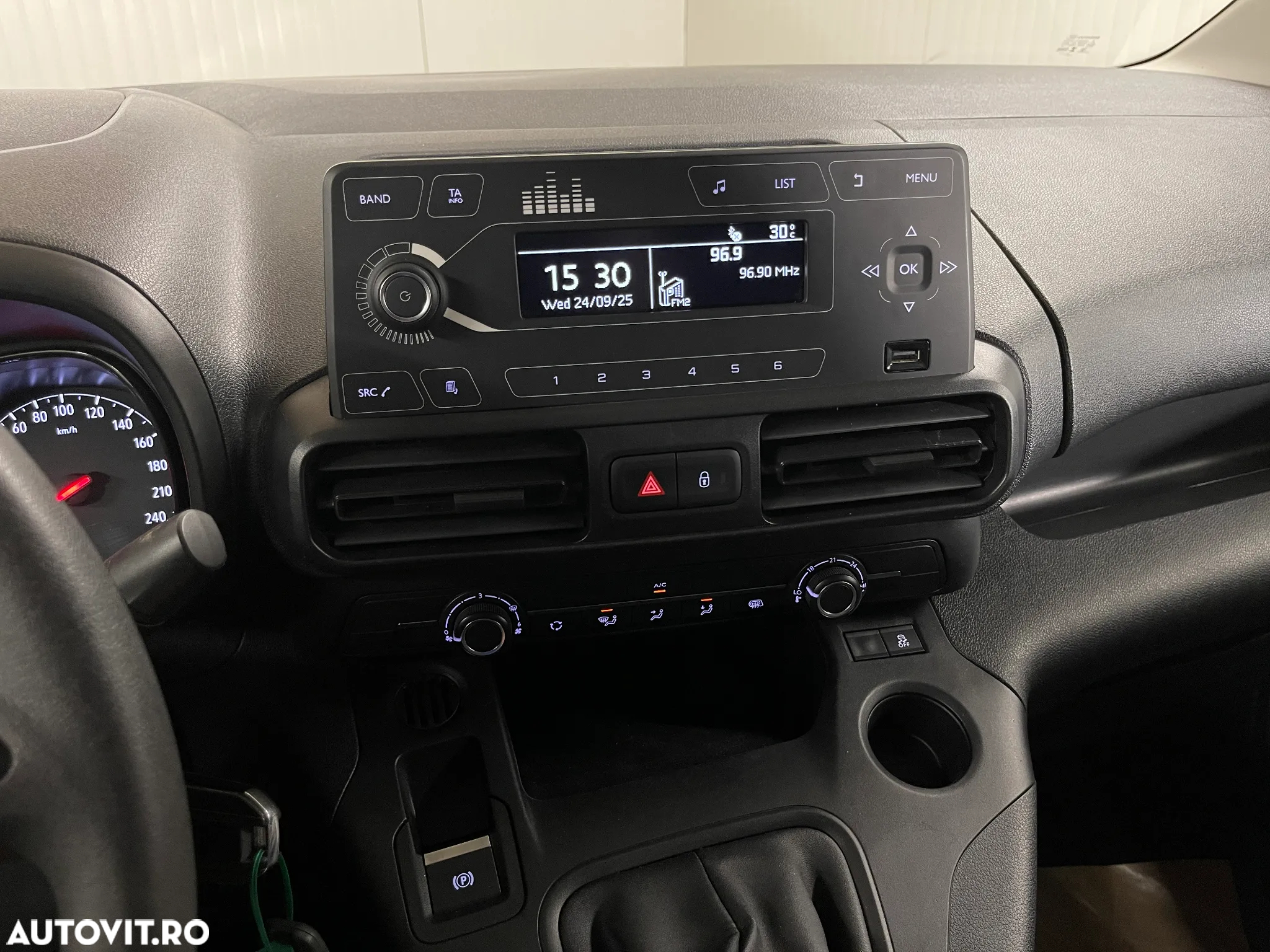 Opel Combo - 11