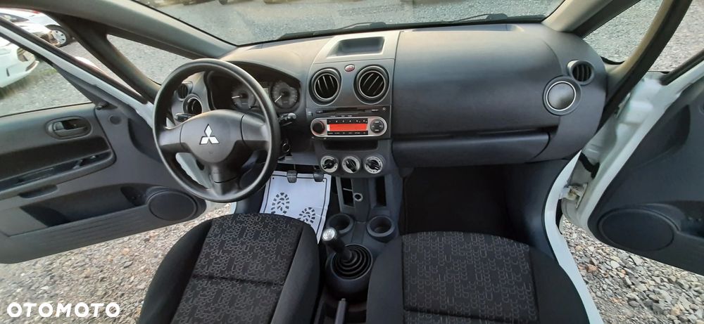 Mitsubishi Colt - 7
