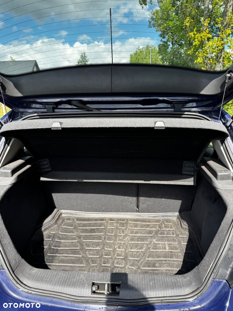 Opel Astra 1.4 Essentia - 9