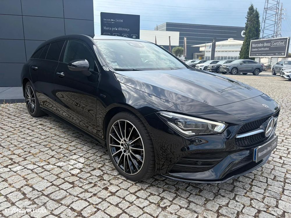 Mercedes-Benz CLA 250 e Shooting Brake AMG Line - 2