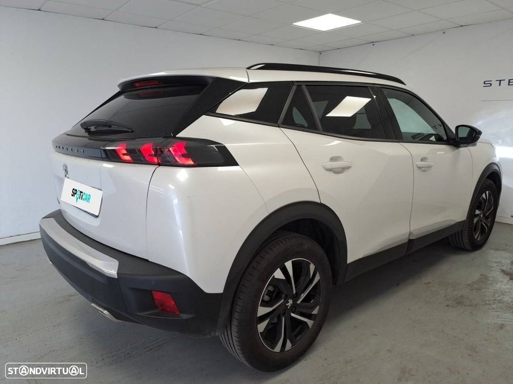 Peugeot 2008 1.2 PureTech Allure Pack - 4