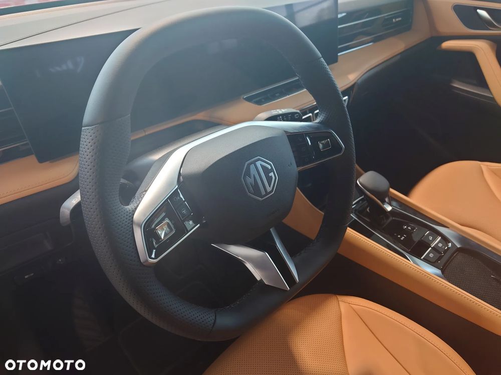 MG HS 1.5 T-GDI Exclusive DCT - 12