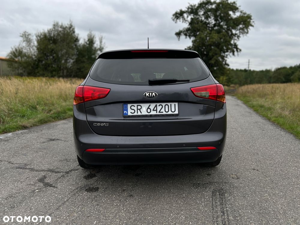 Kia Ceed - 22