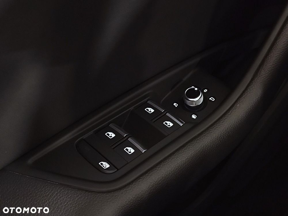 Audi A4 Limousine - 30