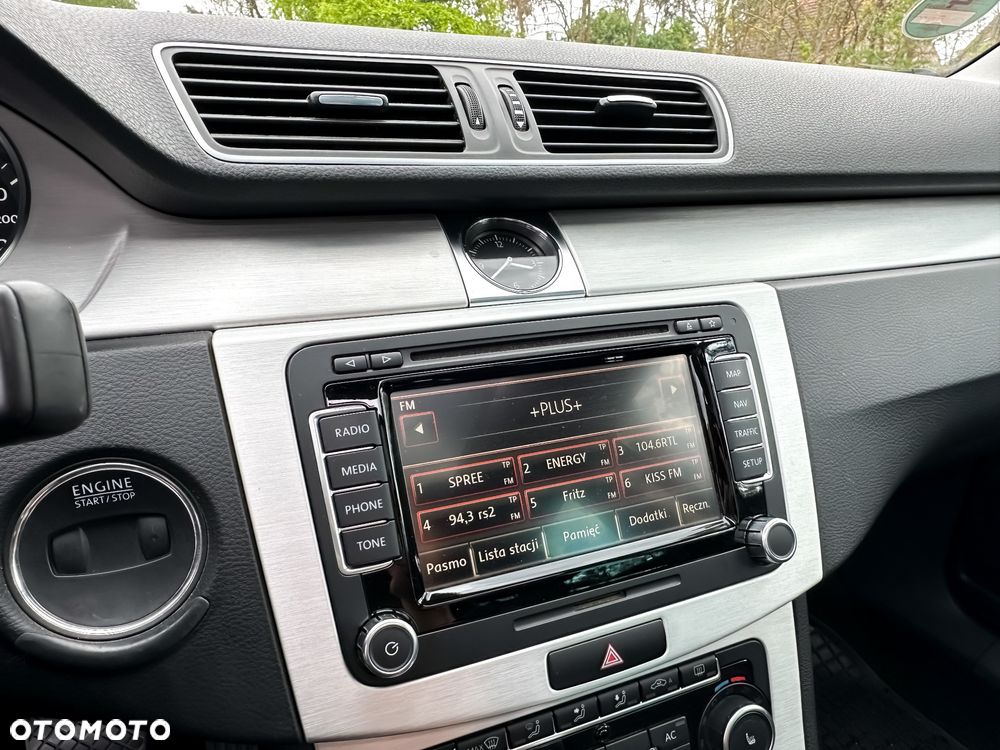 Volkswagen Passat 2.0 TDI Highline DSG - 23