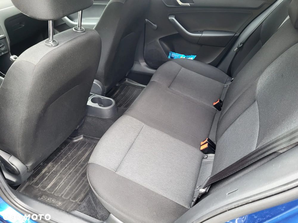 Skoda RAPID 1.2 TSI Ambition - 11