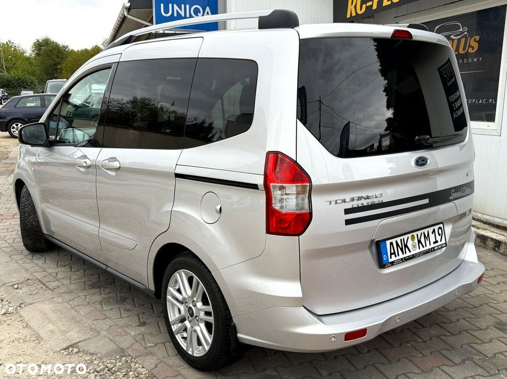 Ford Tourneo Courier 1.0 EcoBoost S&S Titanium - 5