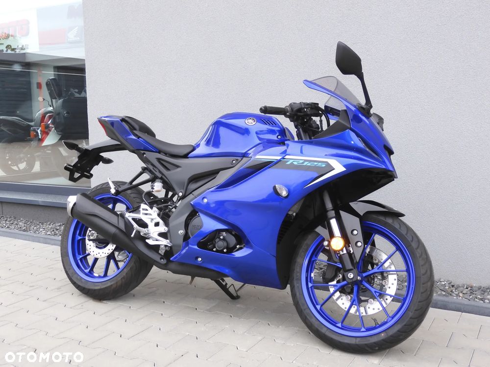 Yamaha YZF - 18