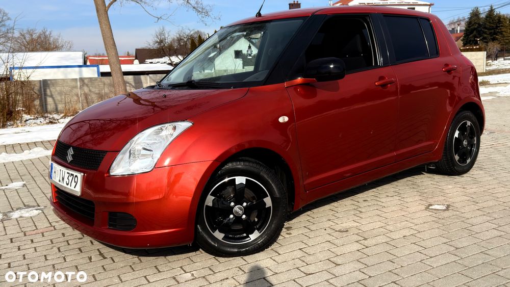 Suzuki Swift 1.3 Limited 25 - 4