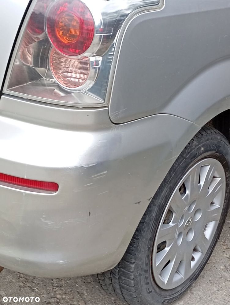 Toyota Corolla Verso 1.8 Sol 7os MM - 9