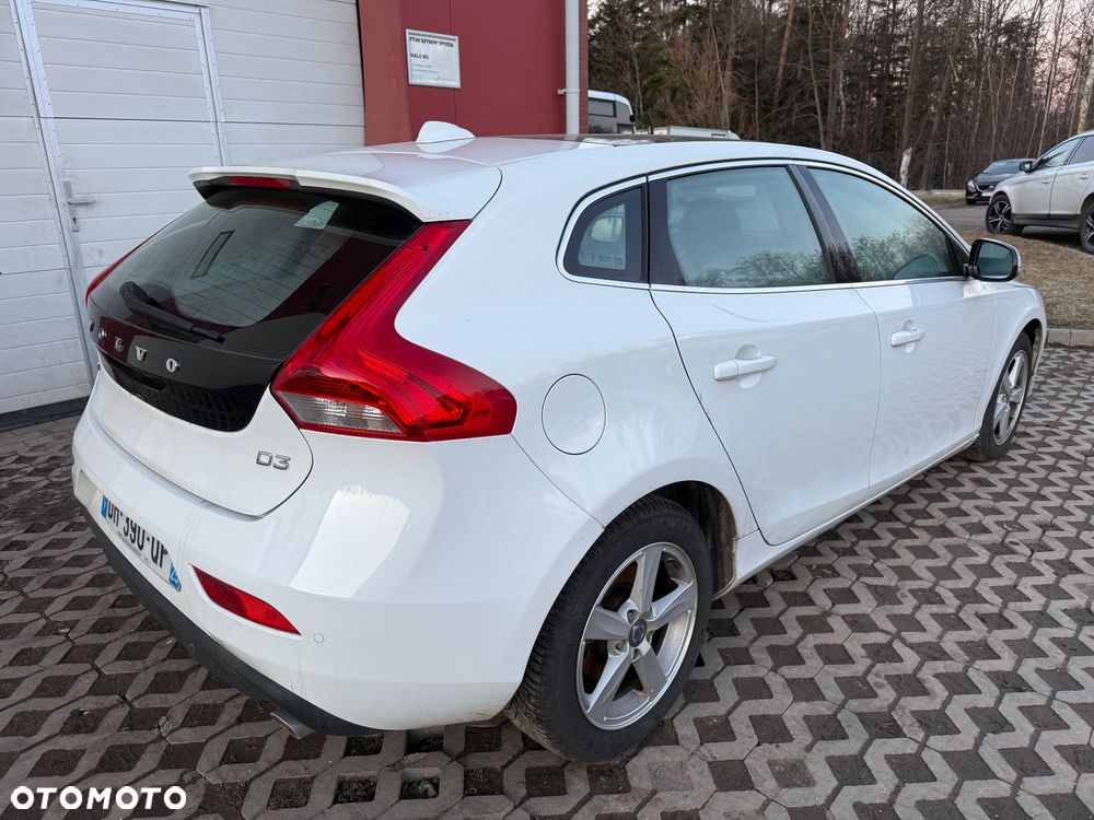 Volvo V40 - 8