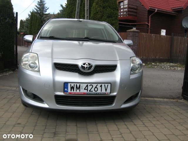 Toyota Auris 1.6 Luna - 8