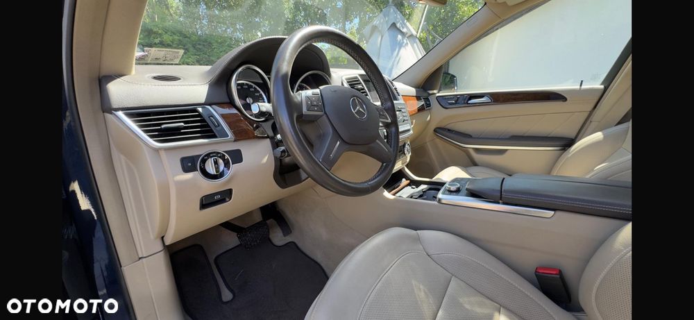 Mercedes-Benz GL - 18
