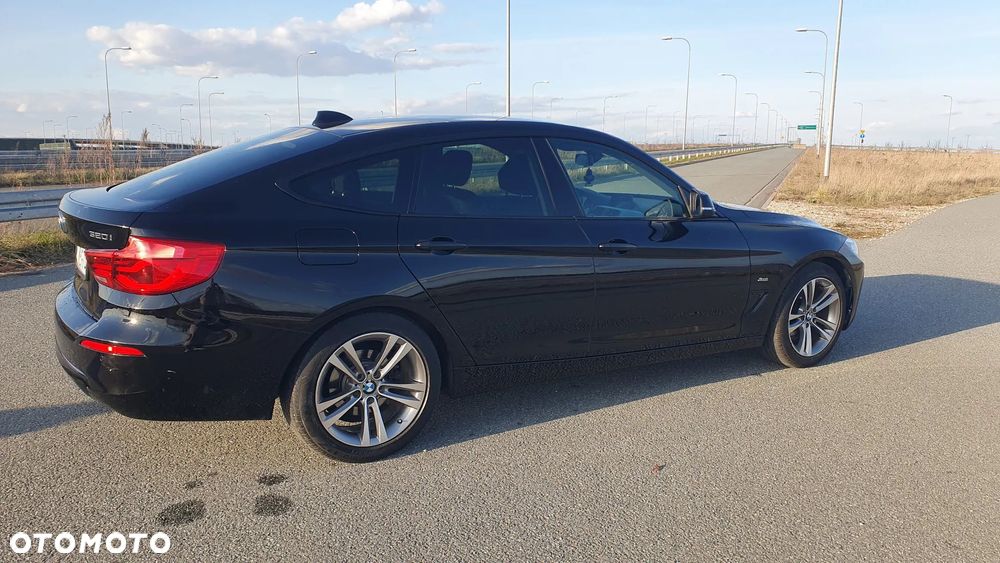 BMW 3GT 320i Sport Line - 7