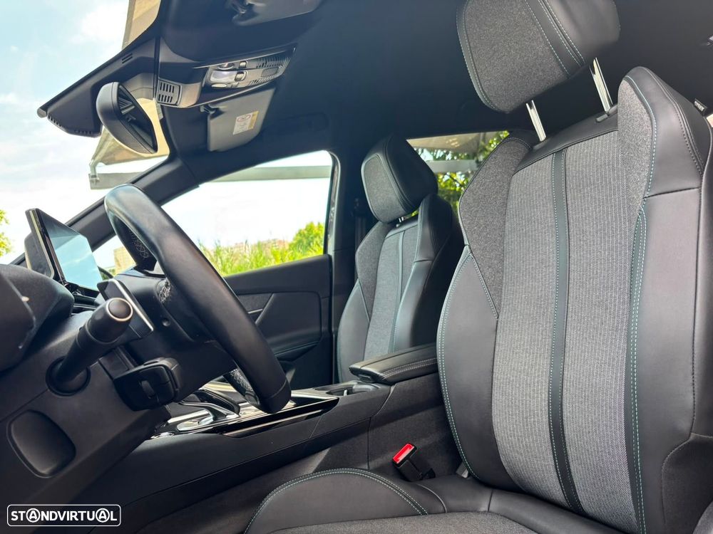 Peugeot 3008 1.5 BlueHDi Allure EAT8 - 19