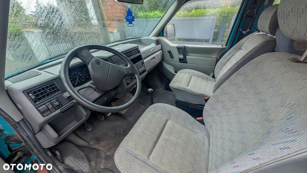 Volkswagen Multivan Standard - 6