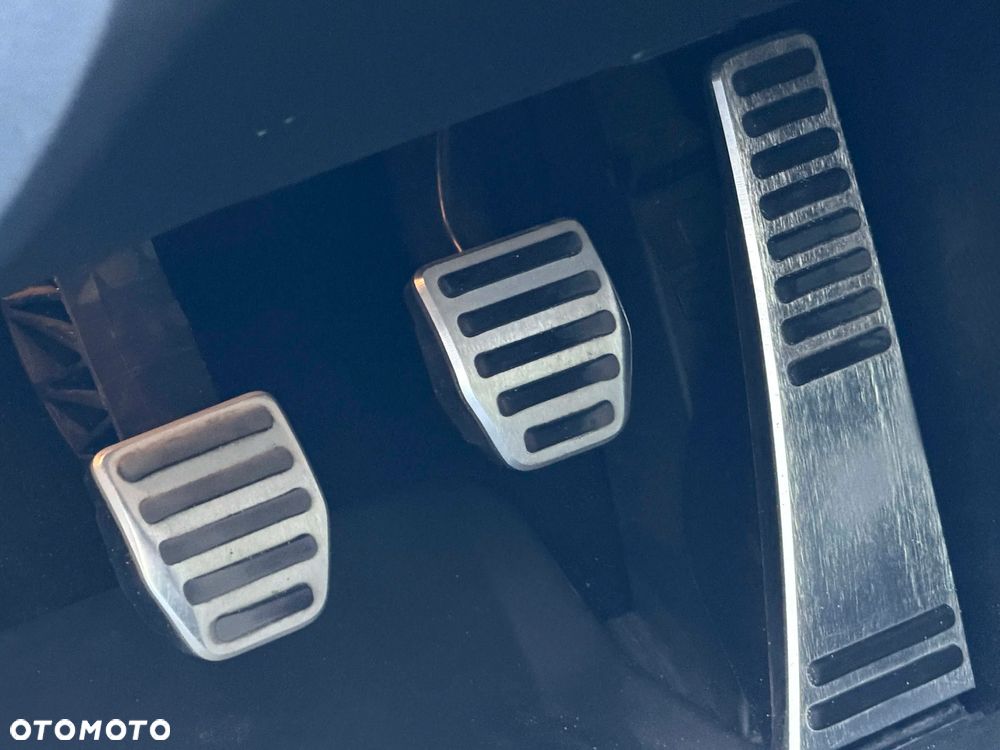 Volvo XC 60 D4 R-Design - 15