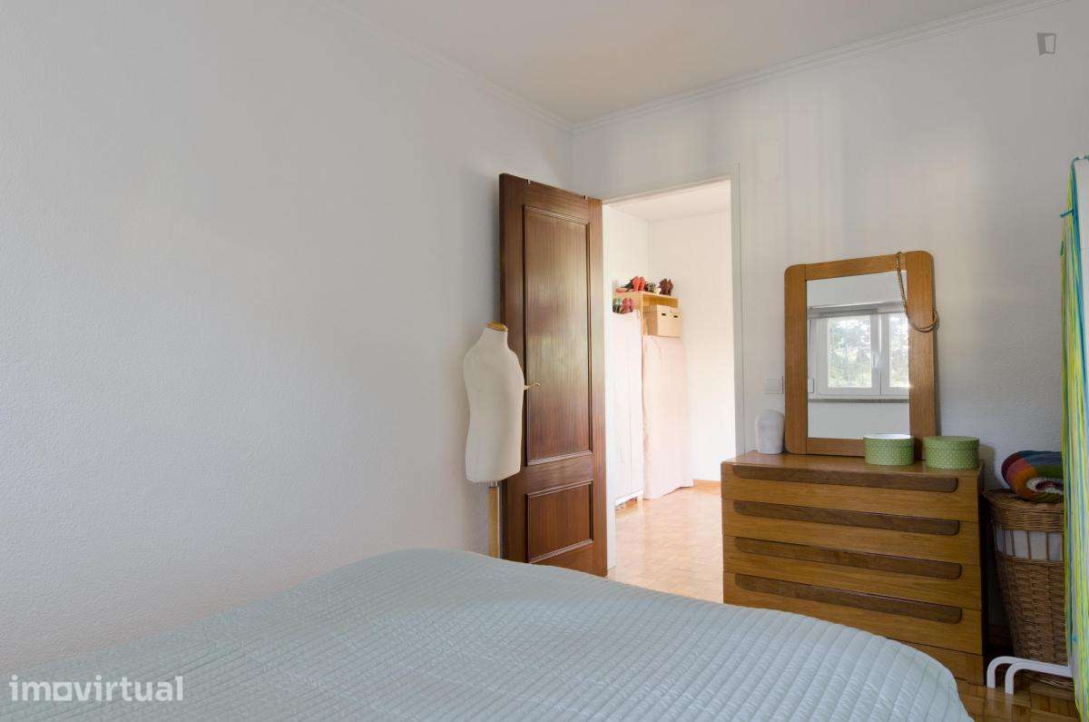 Quarto - localizado em Telheiras Lisbon - Grande imagem: 3/27