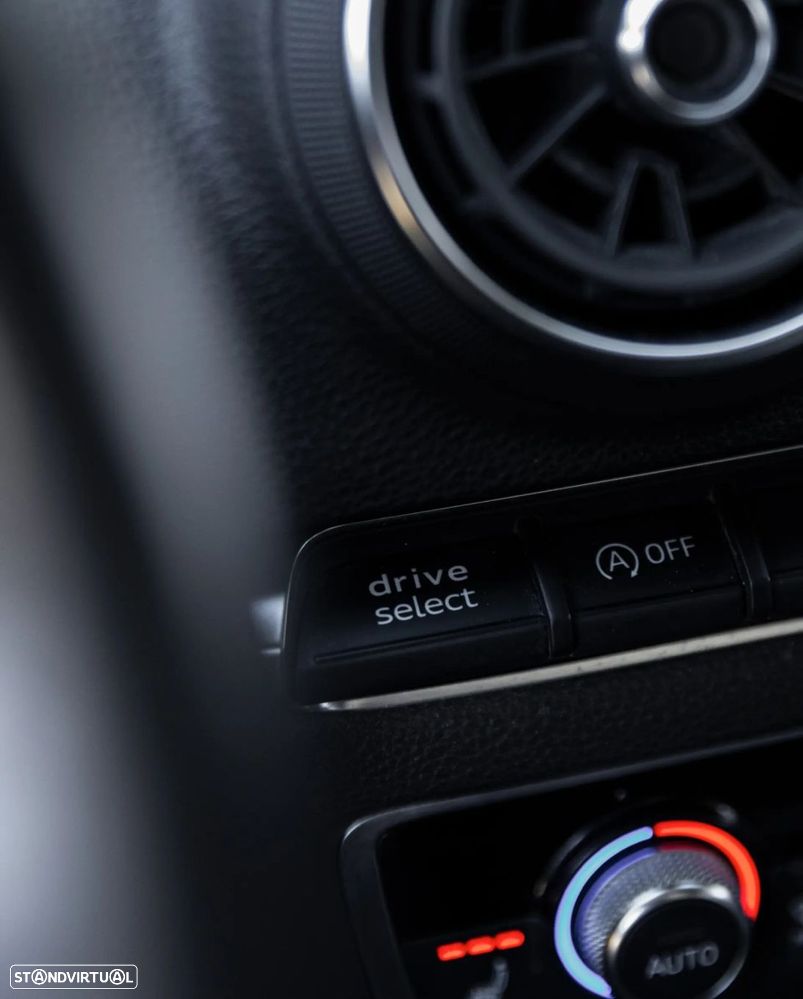 Audi A3 Sportback - 13