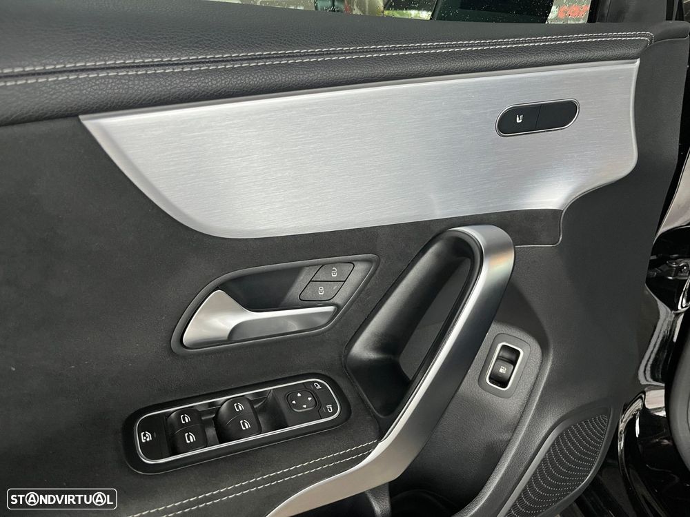 Mercedes-Benz A 250 e 8G-DCT AMG Line - 17
