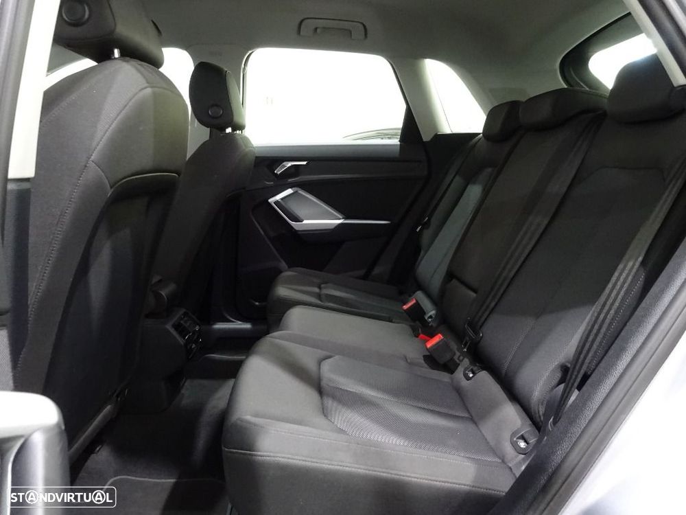 Audi Q3 45 TFSIe S tronic - 34