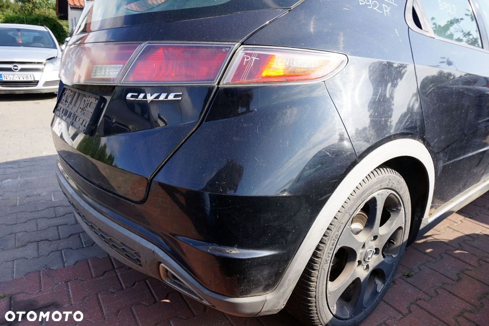 ZDERZAK TYLNY CIVIC VIII 5D HB B92P  CZARNY HONDA 2006-2010 - 4