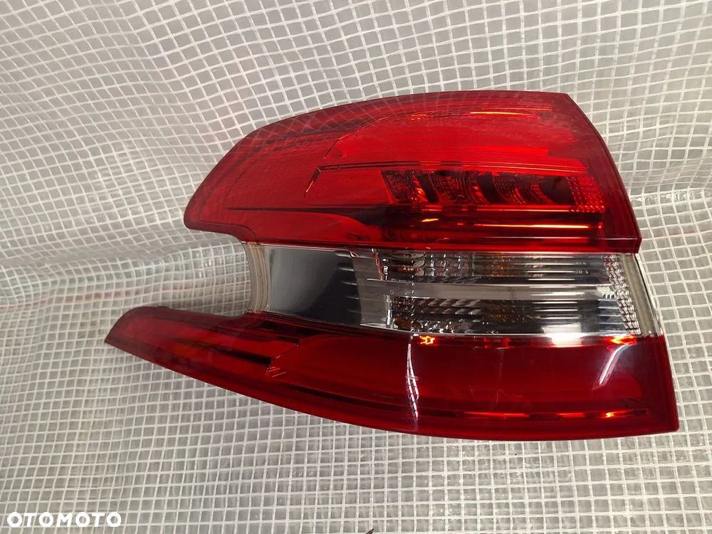 lampa tyl tylna lewa peugeot 308 II t9 2013-2017 kombi sw 9678093980 europa orginal demontaz - 2