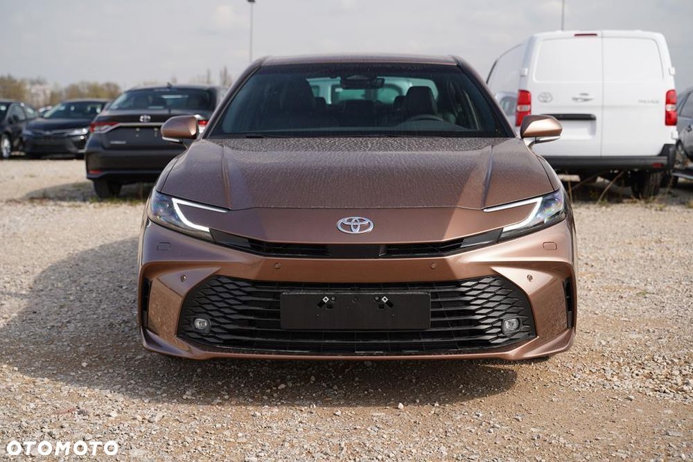 Toyota Camry 2.5 Hybrid Dynamic Force Prestige e-CVT - 2